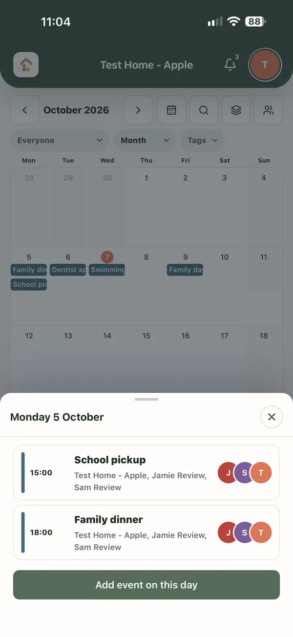 Day details showing school pickup and family dinner with attendees